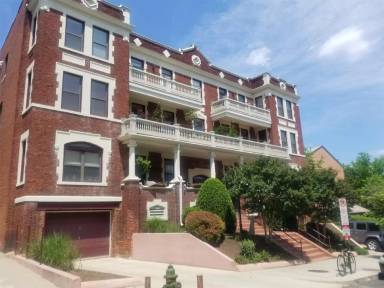 Main picture of 1419 Clifton St NW