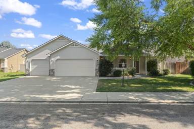 Main picture of 1770 W Bellagio Dr