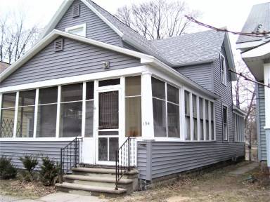 Main picture of 194 Strong Ave