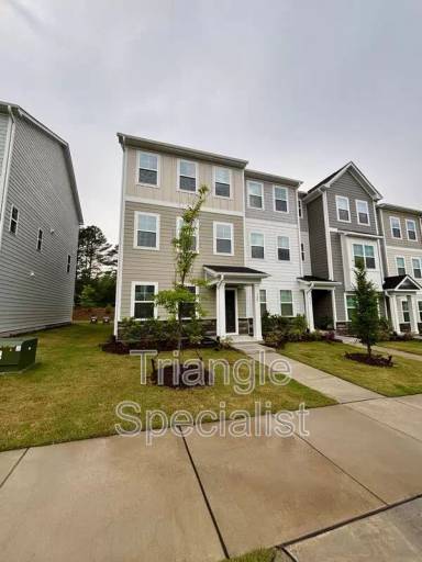 Main picture of 320 Hemley Trl