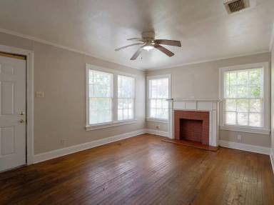 Main picture of 2811 Samford Ave