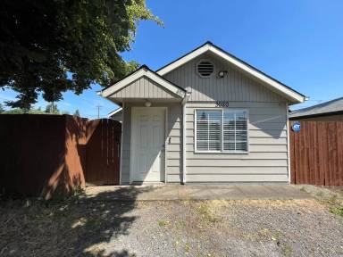 Main picture of 3020 SE 122nd Ave