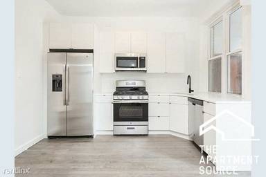 Main picture of 3245 W Fullerton Ave