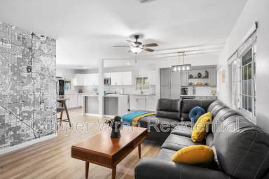 Main picture of 2207 N 28th Pl