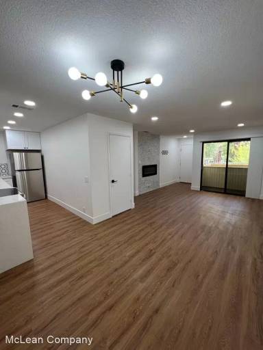 Main picture of 680 N Ashurst Ct
