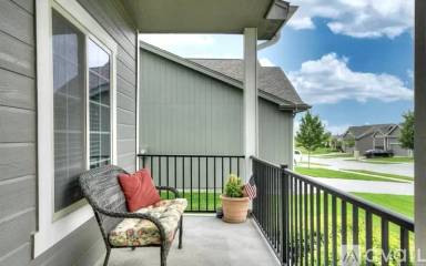 Main picture of 7529 N 167th Ave