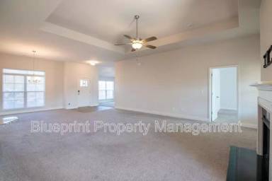 Main picture of 281 Union Dr
