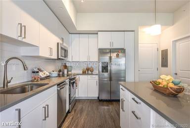 Main picture of Blu27 at Edgewater