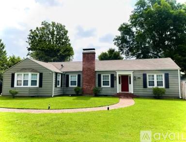 Main picture of 715 Mill St