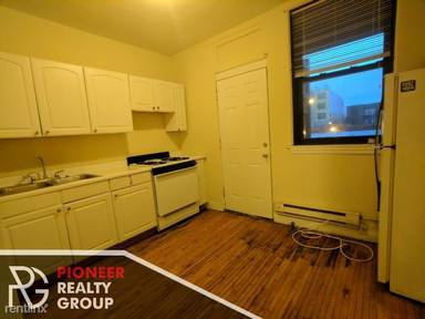Main picture of 4409 N Wolcott Ave
