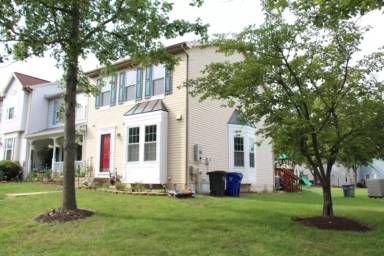 Main picture of 8558 Black Star Cir