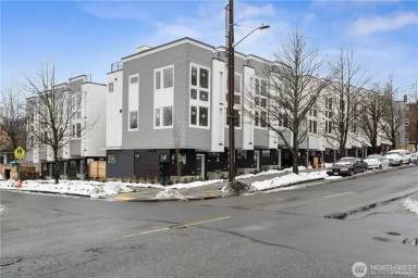 Main picture of 1326 E Spring St