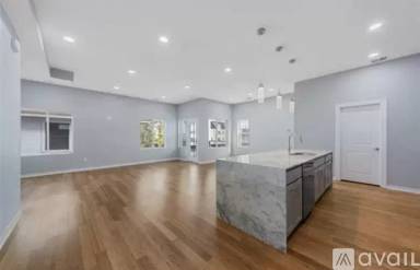Main picture of 4633 Virginia Ave