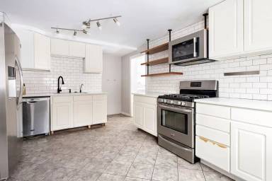 Main picture of 703 10th St