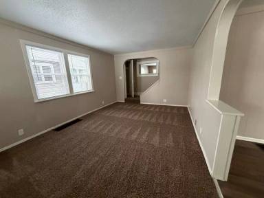 Main picture of 2501 Oakridge Rd