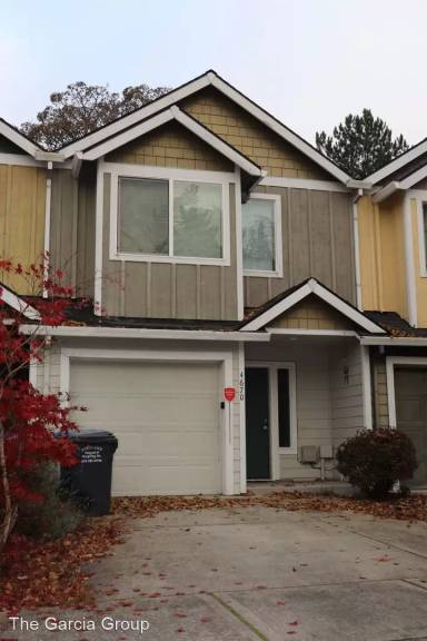 Main picture of 4670 NE 116th Ave