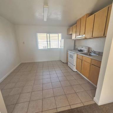 Main picture of 1016 West 7th Apartments