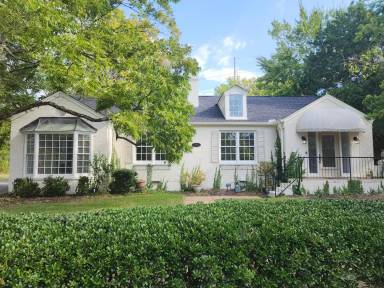Main picture of 1353 Felder Ave