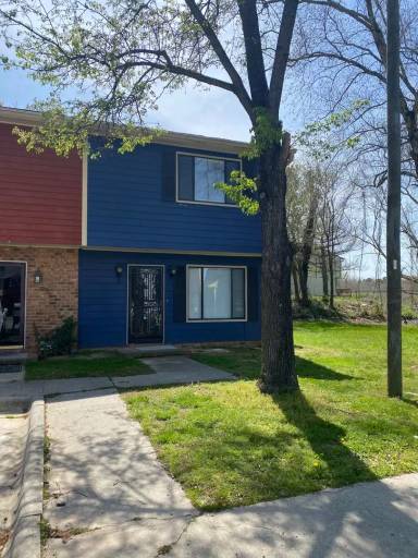 Main picture of 800 Fargo St