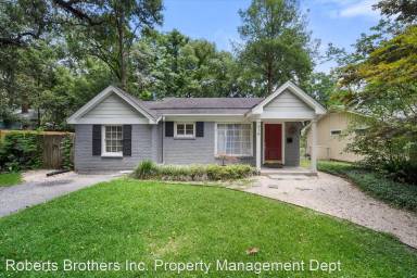Main picture of 218 Grand Blvd