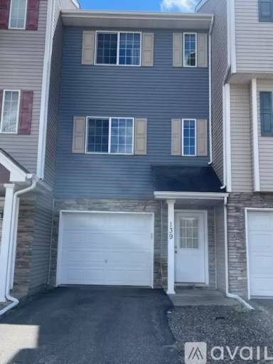Main picture of 139 19th Ave SE