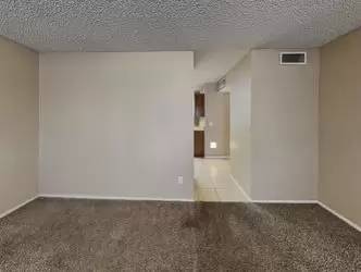Main picture of 912 E Escuda Dr