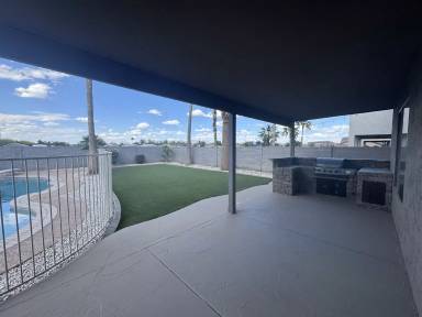 Main picture of 1110 E Leaf Rd