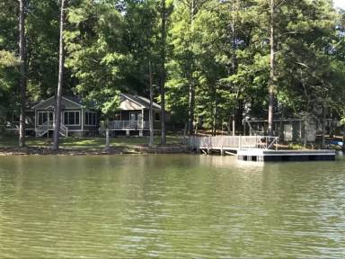 Main picture of 203 Slice Rd