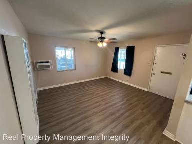 Main picture of 3189 Mulberry St