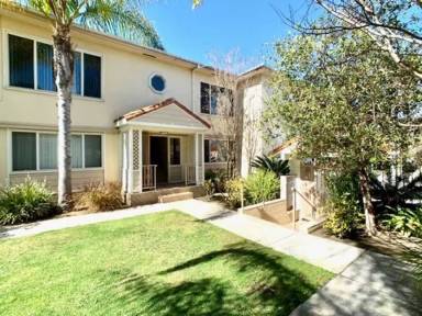 Main picture of 10554 National Blvd