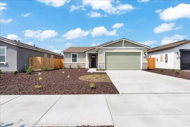 Main picture of 2339 N Julieann St