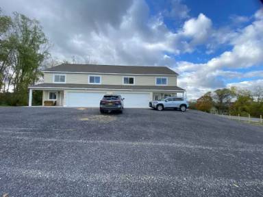 Main picture of 1601 E Shore Dr