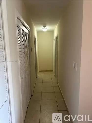 Main picture of Kingston Square Condominiums