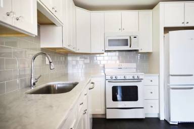 Main picture of 434 Clinton Pl