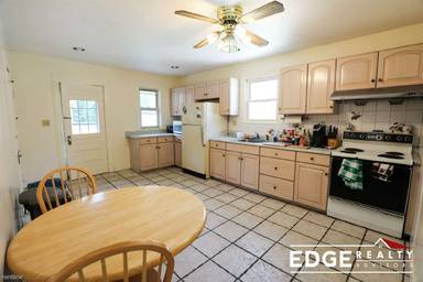 Main picture of 51 Elmira St