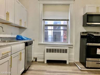 Main picture of 204 Bidwell Ave