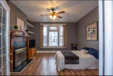 Main picture of 1901 Scott Blvd