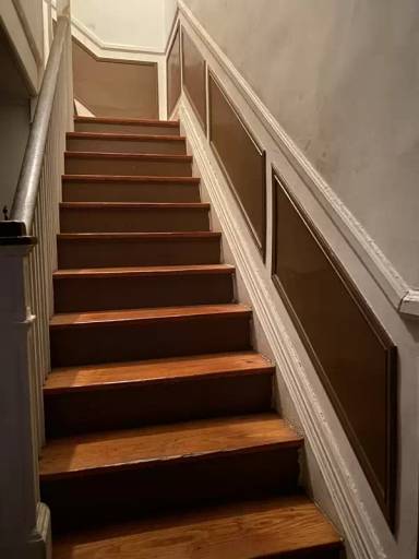 Main picture of 3120 Windsor Ave