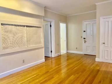 Main picture of 274 Clarendon St