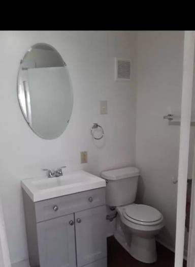 Main picture of 339 Semple St