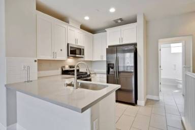 Main picture of 5529 Great Oaks Pkwy