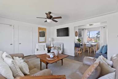 Main picture of 32 E Dalton Ave