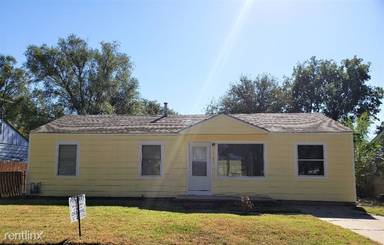 Main picture of 1101 E Luther St