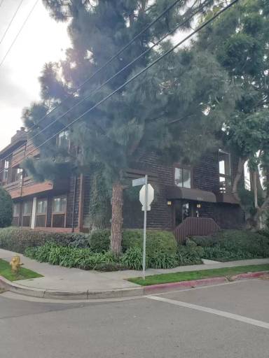 Main picture of 12602 Pacific Ave