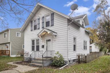 Main picture of 918 Altgeld St