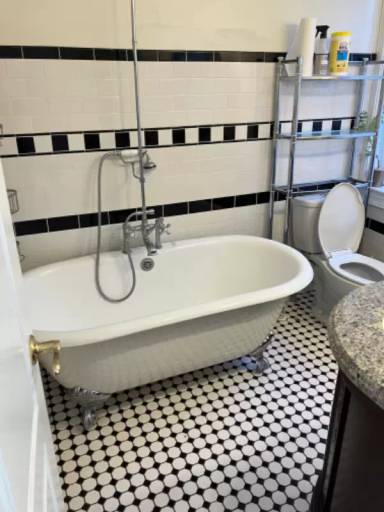 Main picture of 1906 Sarah St