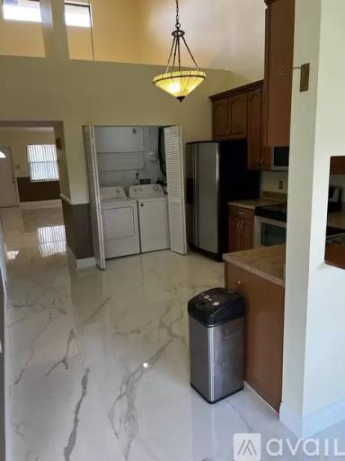 Main picture of 12449 Guilford Way