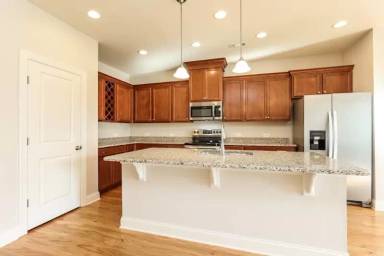 Main picture of 121 Shiloh Rdg