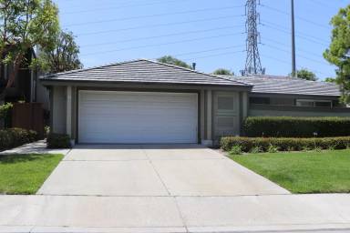 Main picture of 41 Carriage Hill Ln