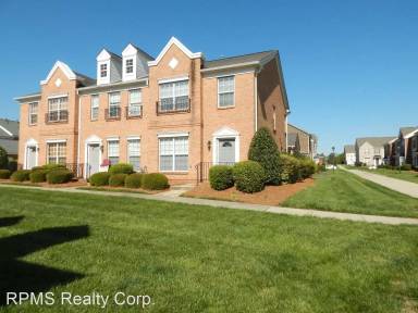 Main picture of 3810 York Aly